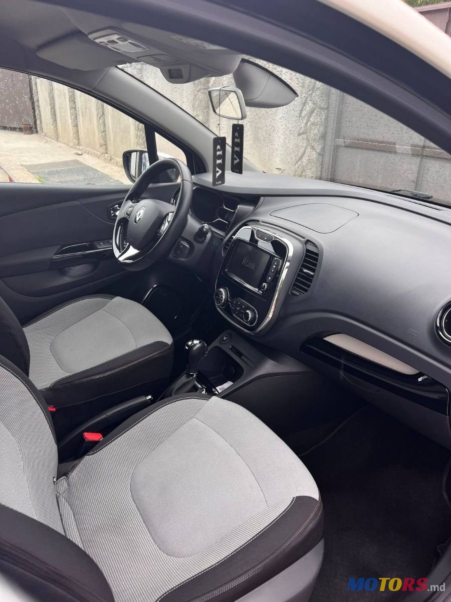 2014' Renault Captur photo #2