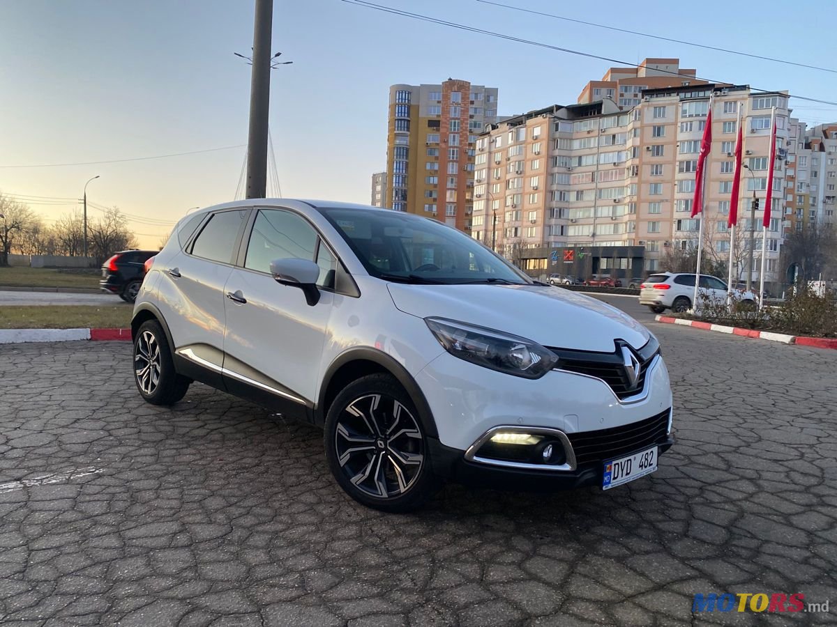 2015' Renault Captur photo #5