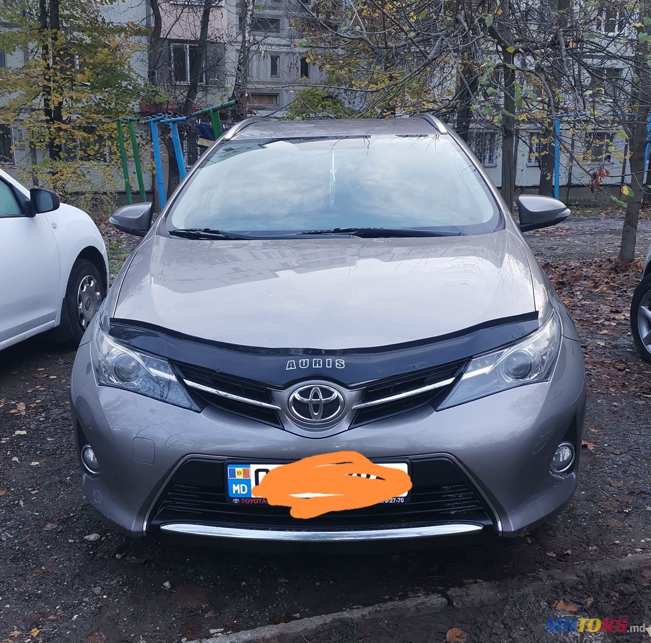 2014' Toyota Auris photo #2