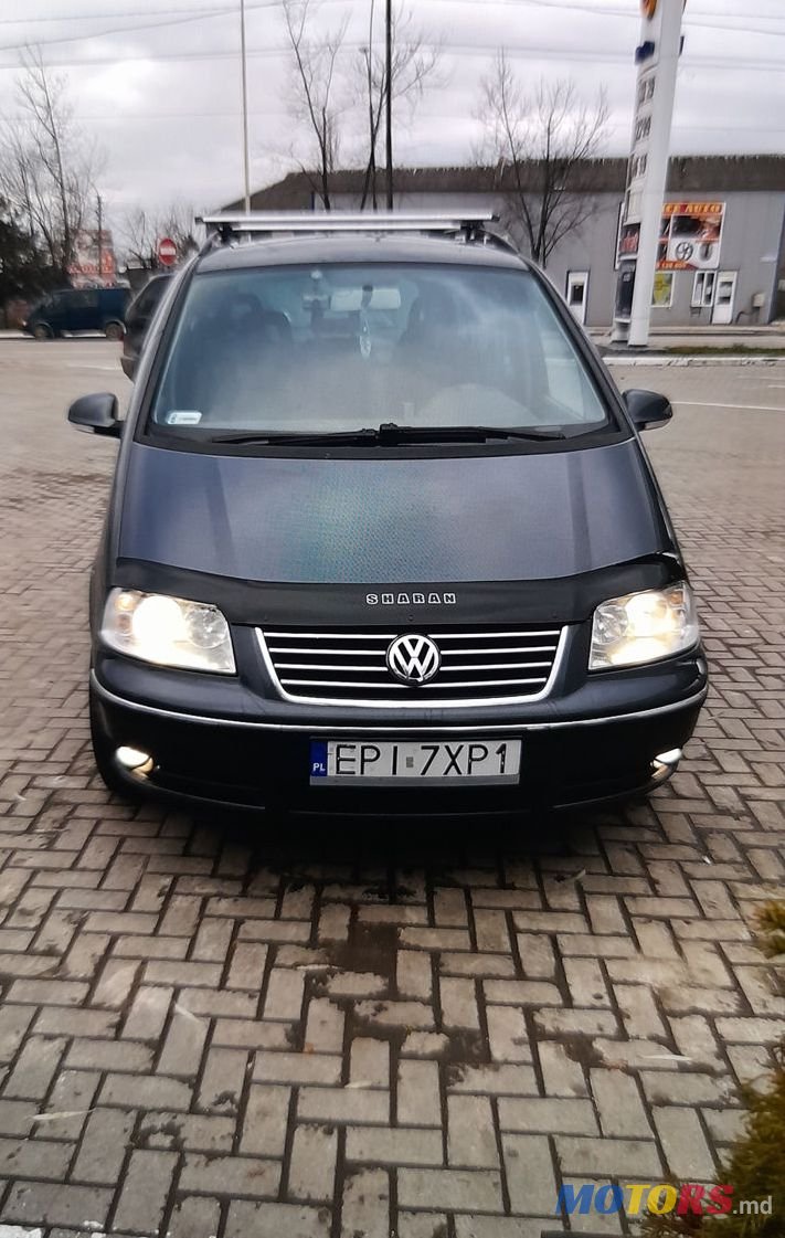 2005' Volkswagen Sharan photo #5