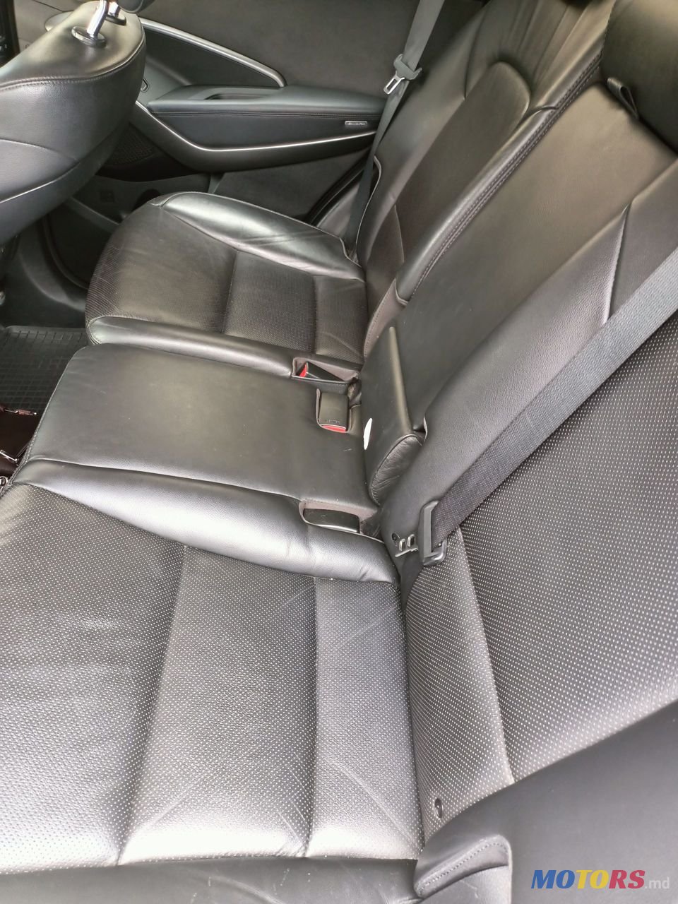 2016' Hyundai Santa Fe photo #4