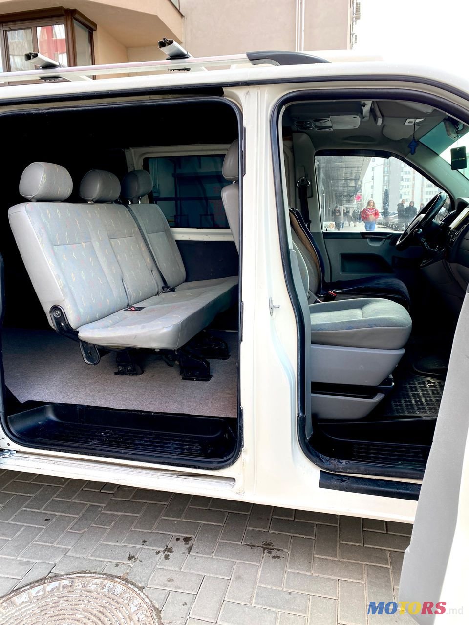 2006' Volkswagen Transporter photo #5