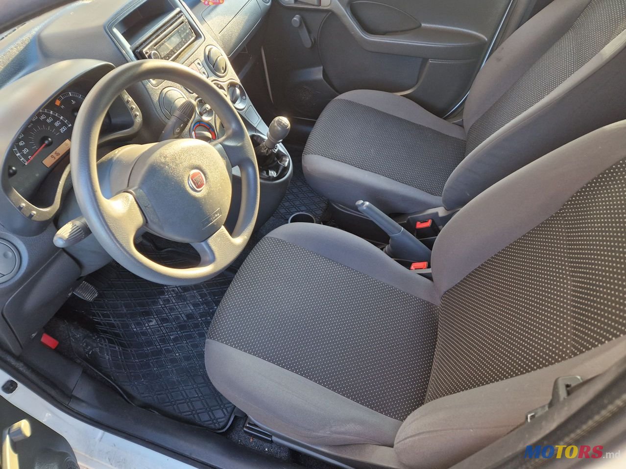 2008' Fiat Panda photo #5