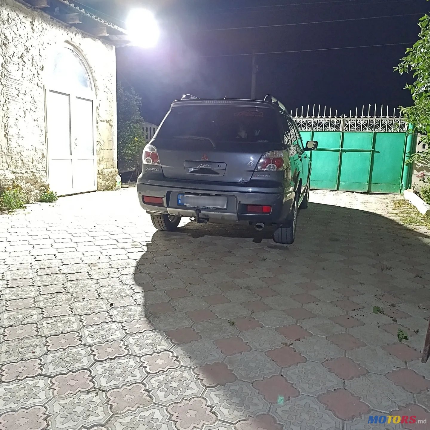 2008' Mitsubishi Outlander photo #3