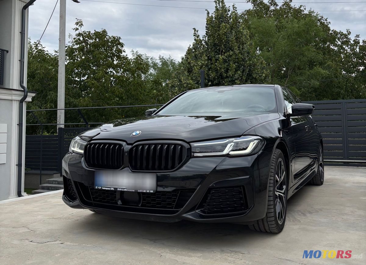 2020' BMW 5 Series photo #1