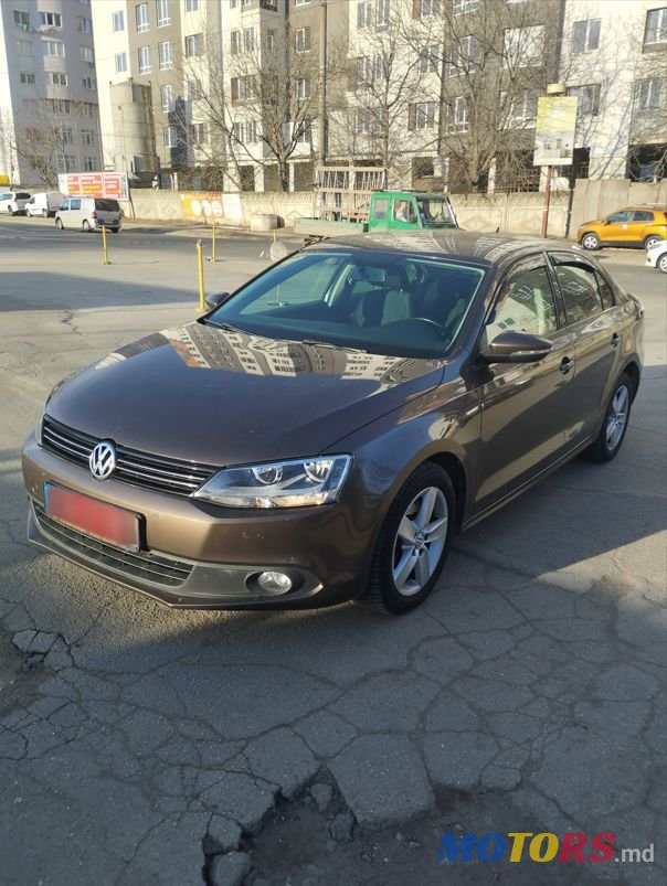 2011' Volkswagen Jetta photo #1