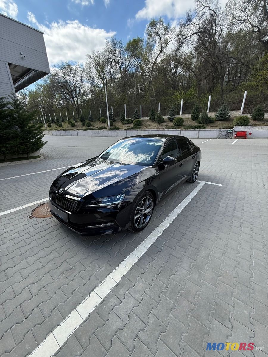 2020' Skoda Superb photo #5