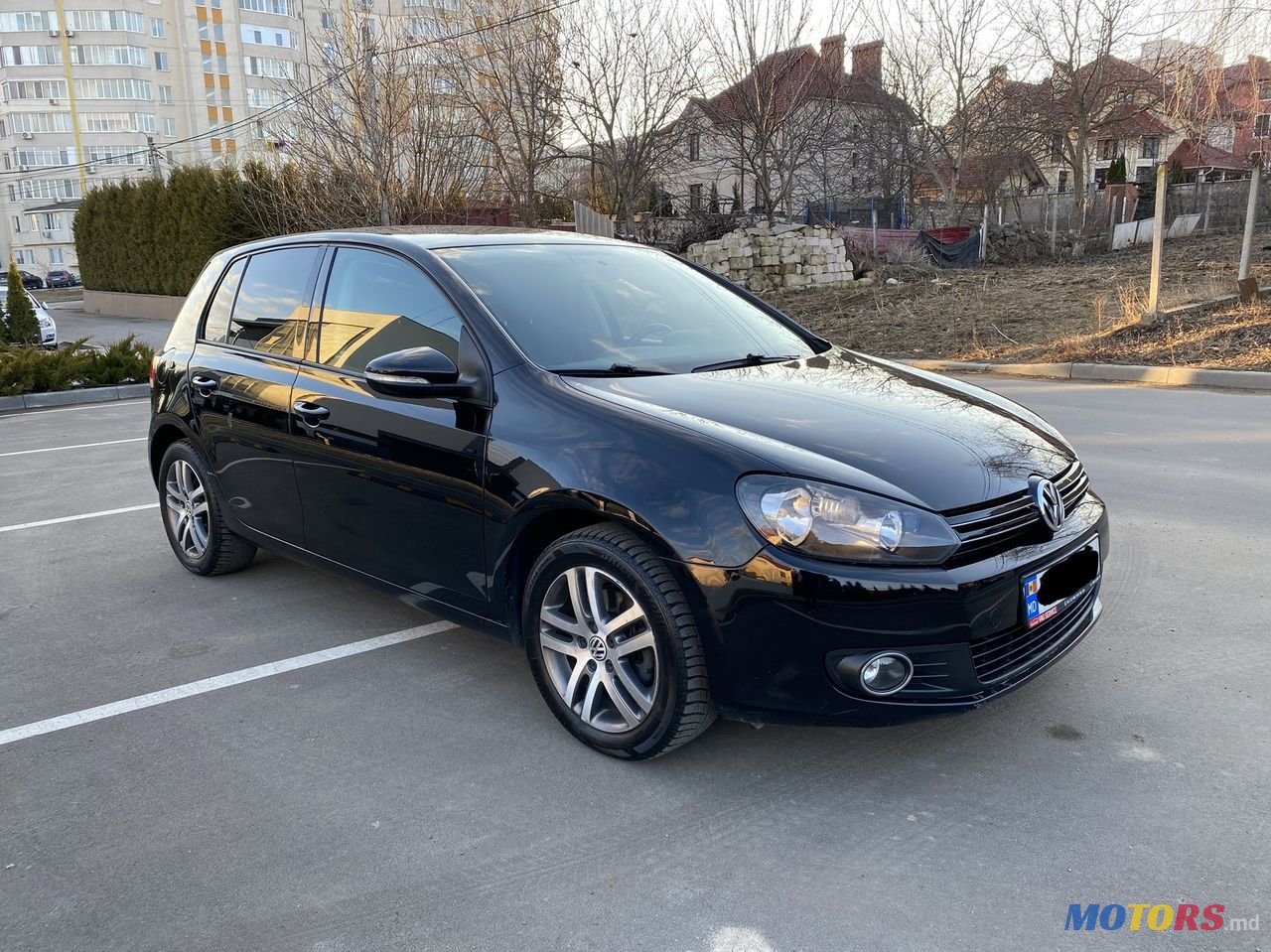 2011' Volkswagen Golf photo #3