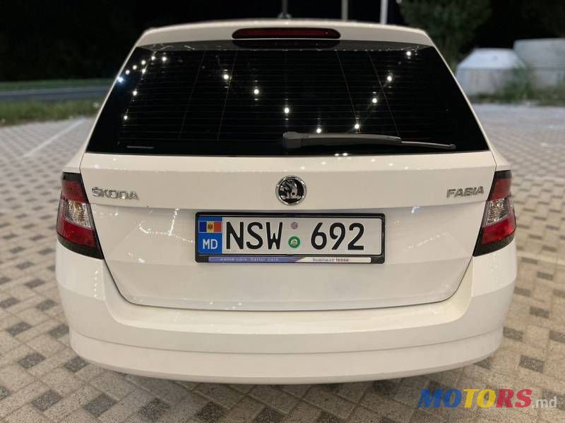 2016' Skoda Fabia photo #2