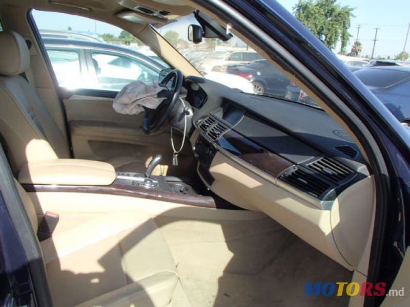 2011' BMW X5 photo #2