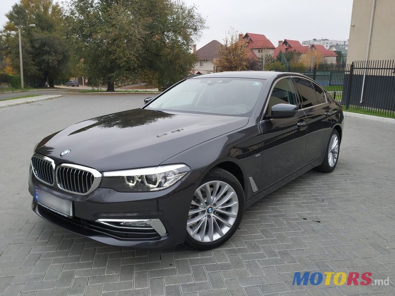 2017' BMW 5 Series photo #1