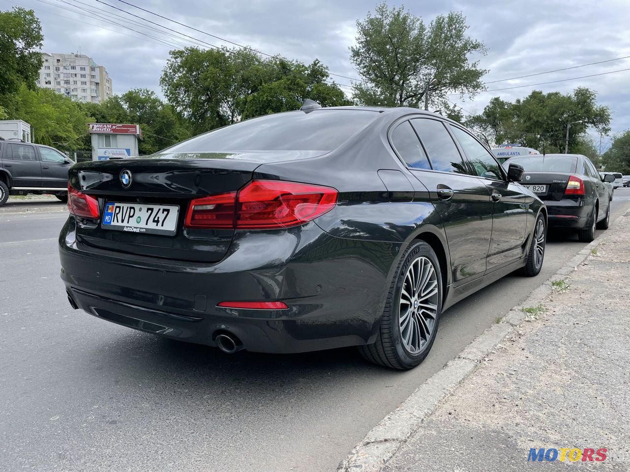 2018' BMW 5 Series photo #2