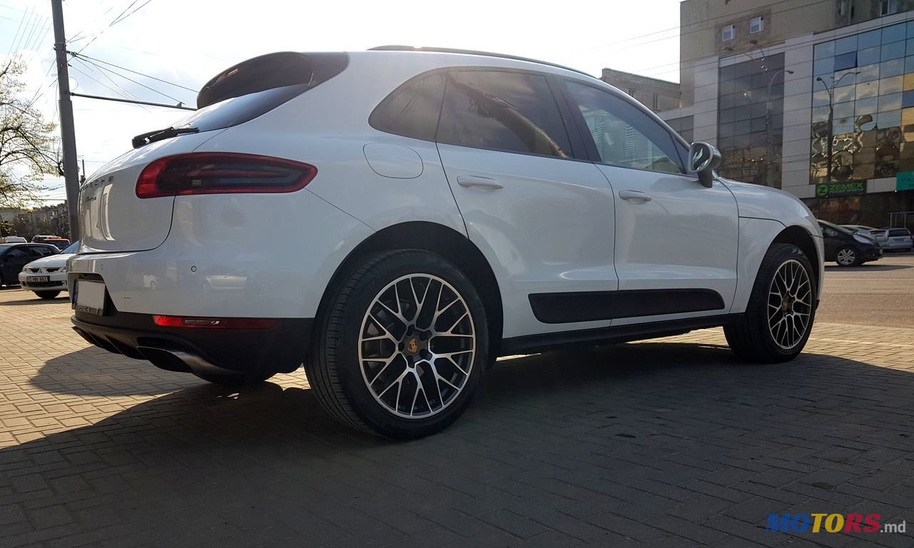 2018' Porsche Macan photo #5