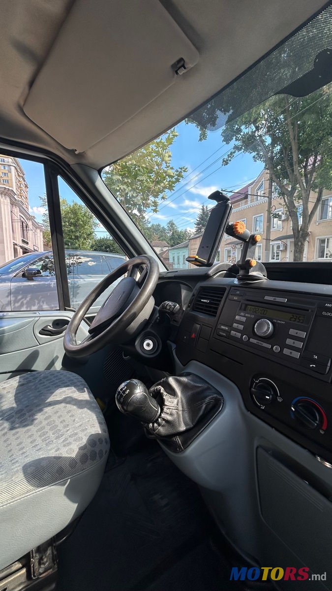 2011' Ford Transit photo #1