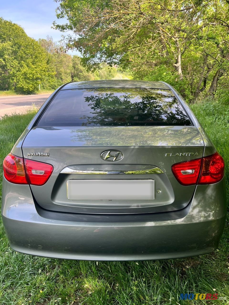 2010' Hyundai Elantra photo #2