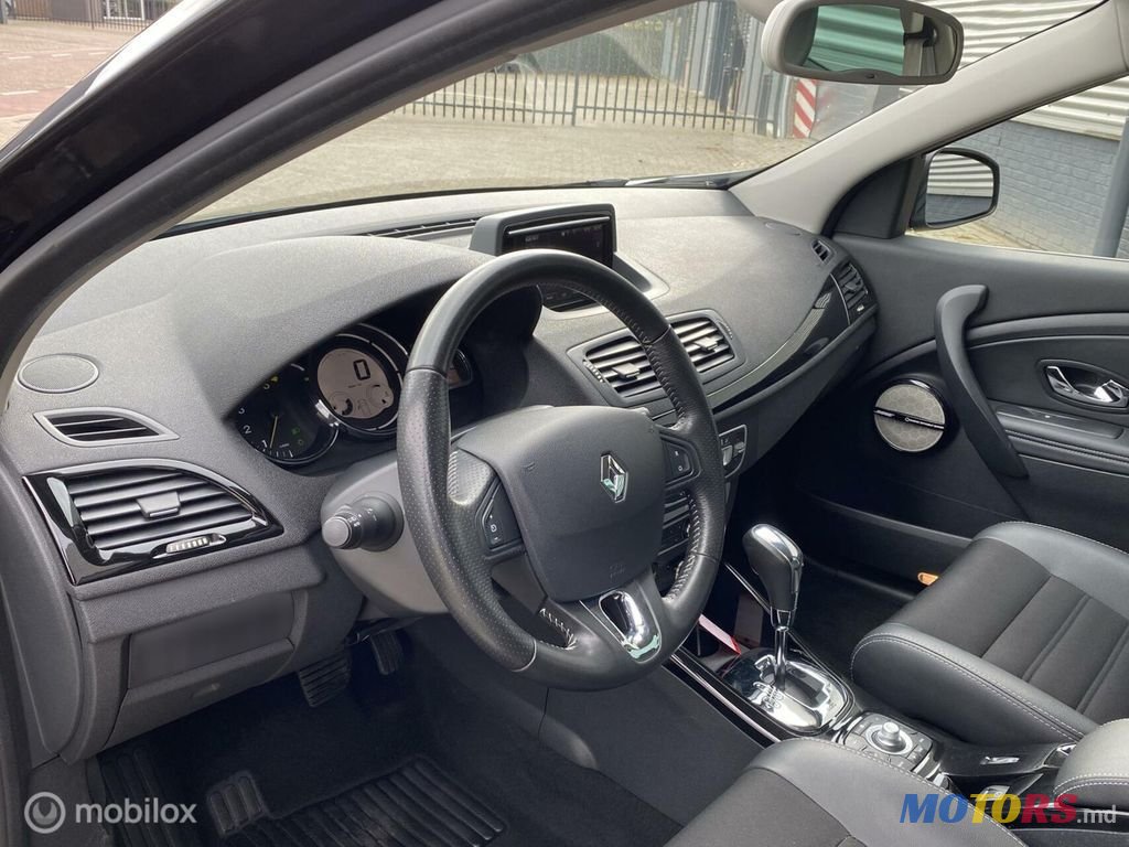 2014' Renault Megane photo #5