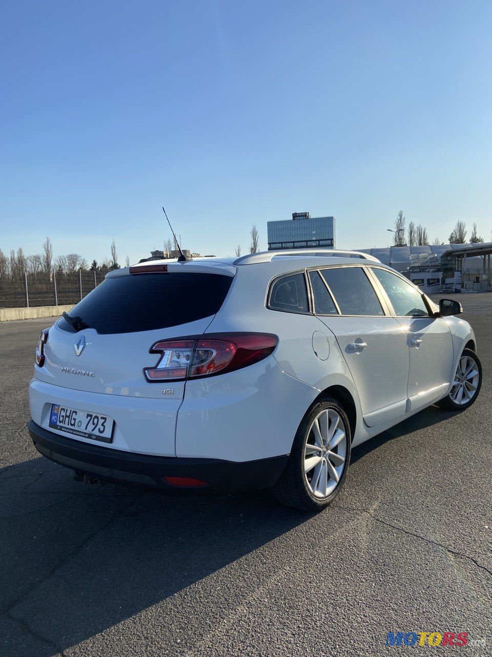 2012' Renault Megane photo #3