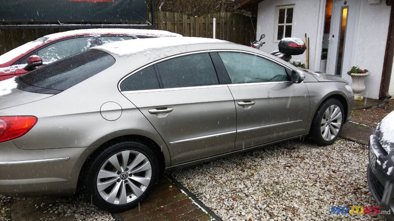 2009' Volkswagen CC photo #2