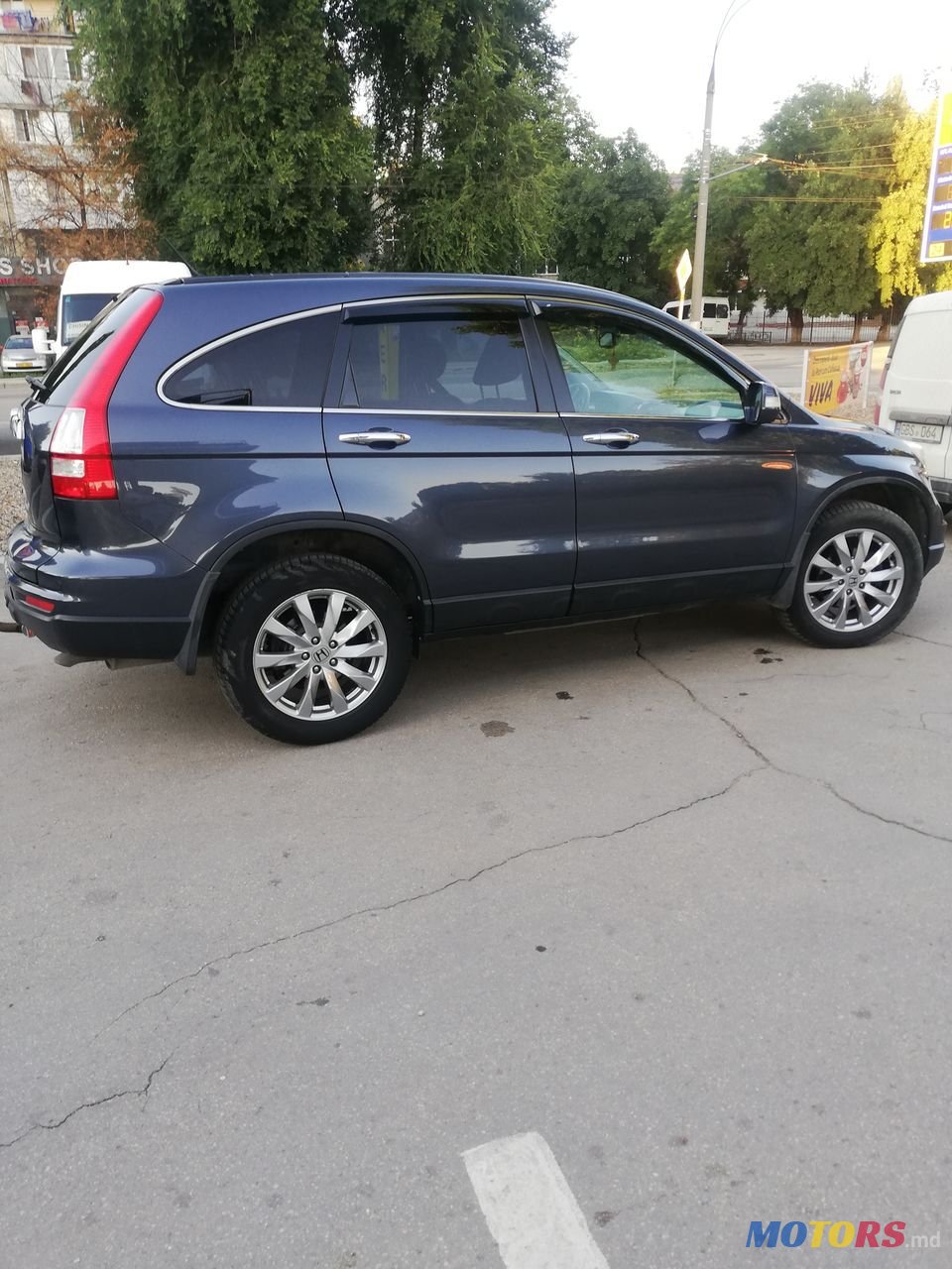 2010' Honda CR-V photo #4