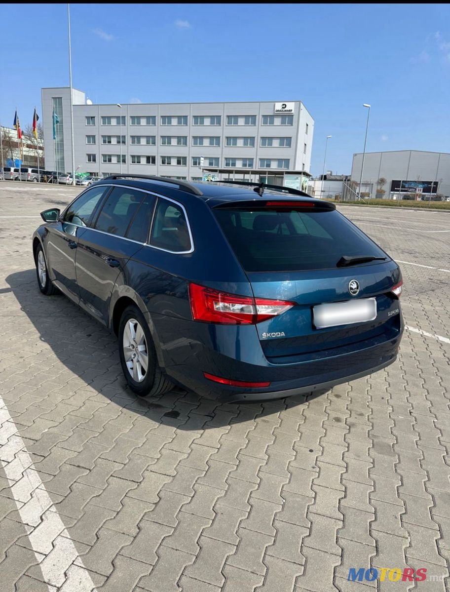 2017' Skoda Superb photo #4