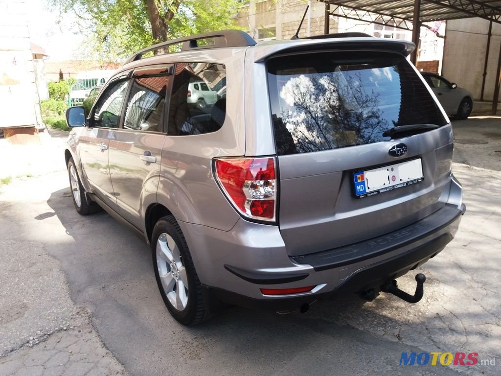 2010' Subaru Forester photo #2