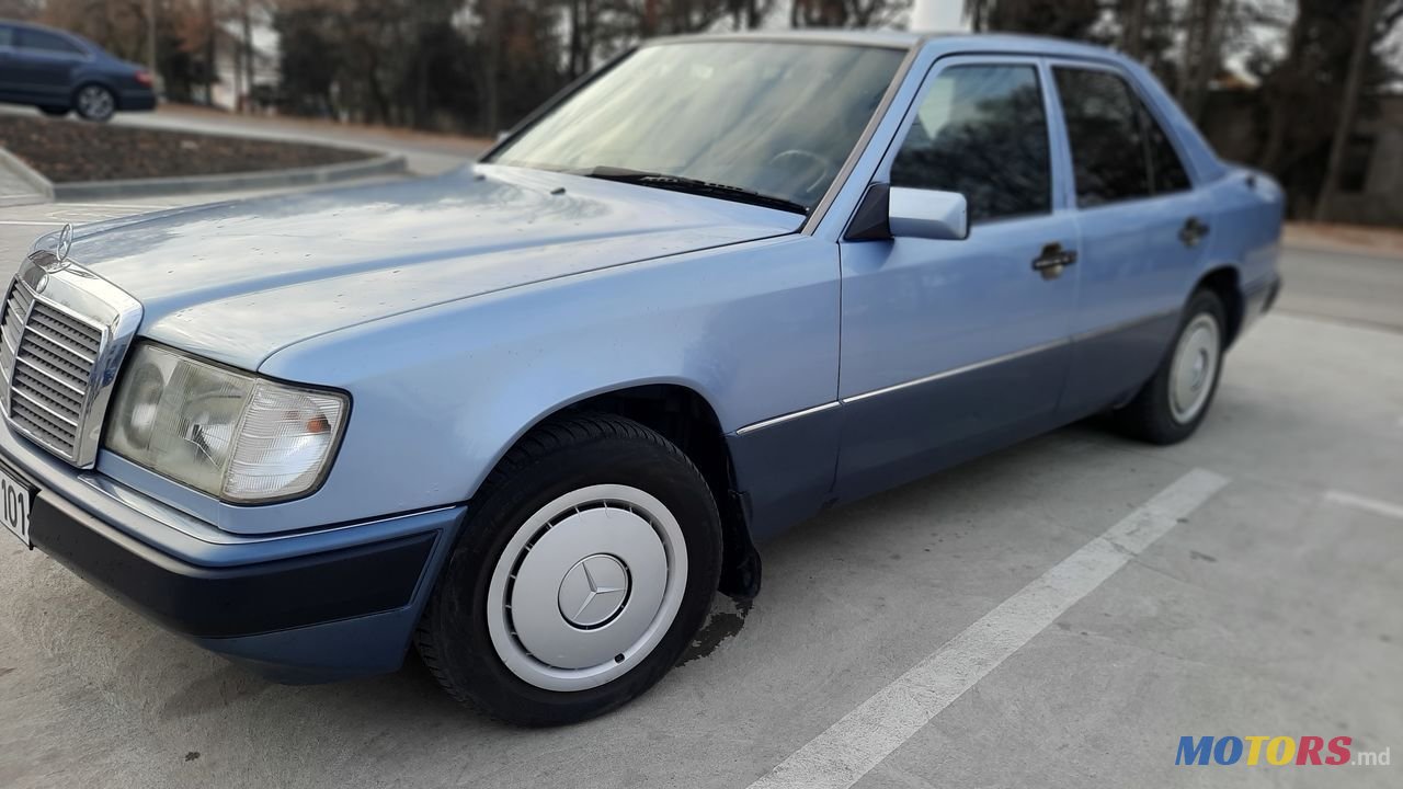 1991' Mercedes-Benz W124 photo #3