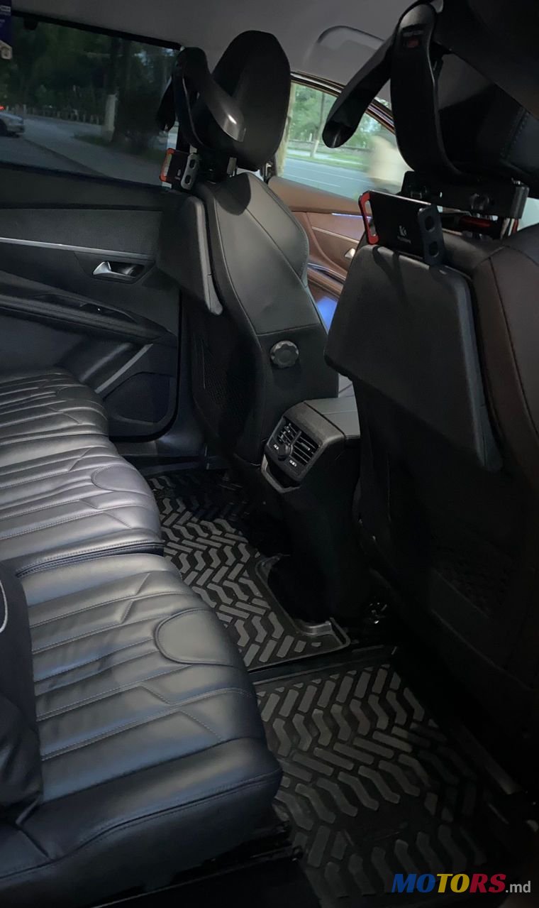 2018' Peugeot 5008 photo #3