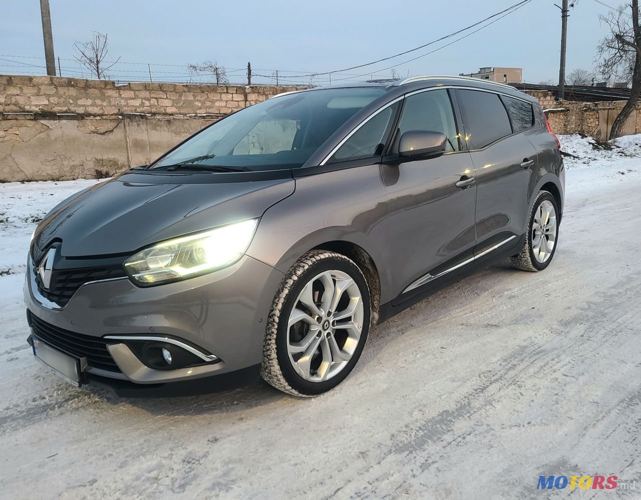 2018' Renault Grand Scenic photo #3