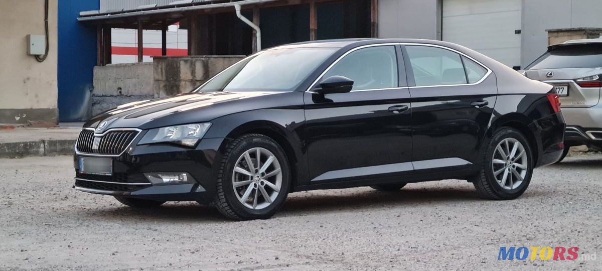 2018' Skoda Superb photo #2