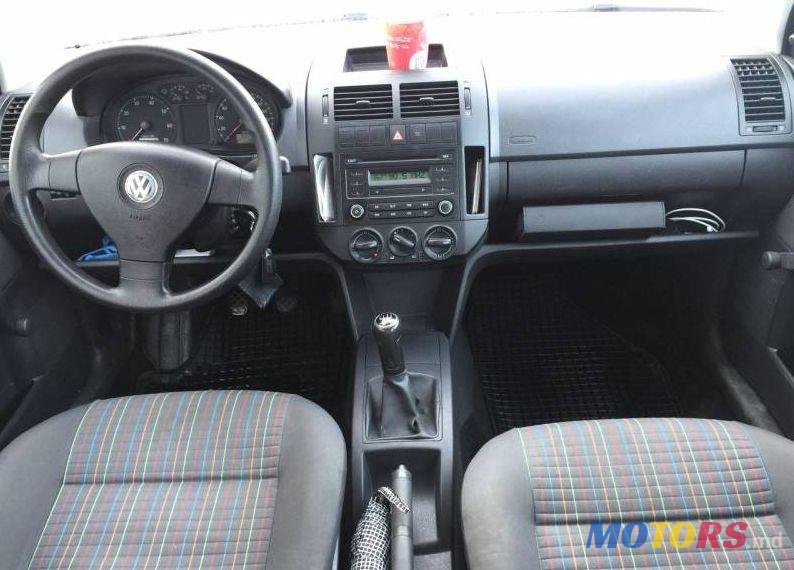2007' Volkswagen Polo photo #2