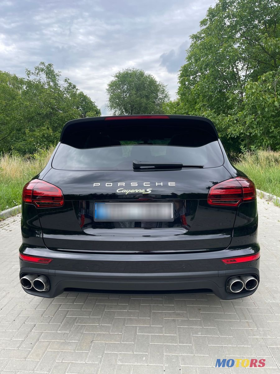 2016' Porsche Cayenne photo #4