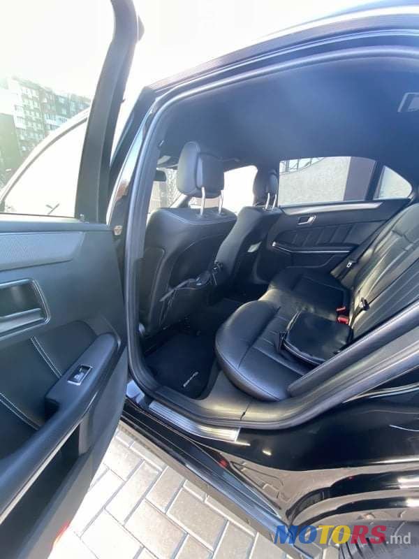 2013' Mercedes-Benz E Класс photo #2
