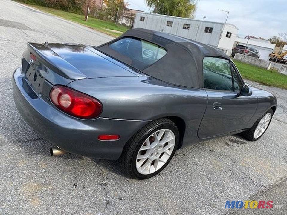 2002' Mazda MX-5 photo #4