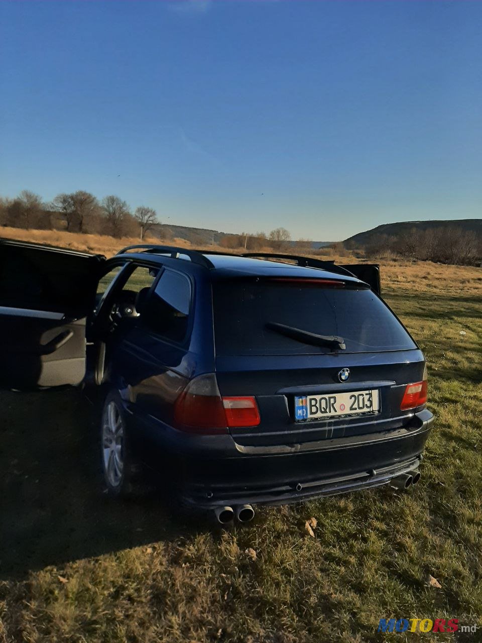 2004' BMW 3 Series E46 photo #3