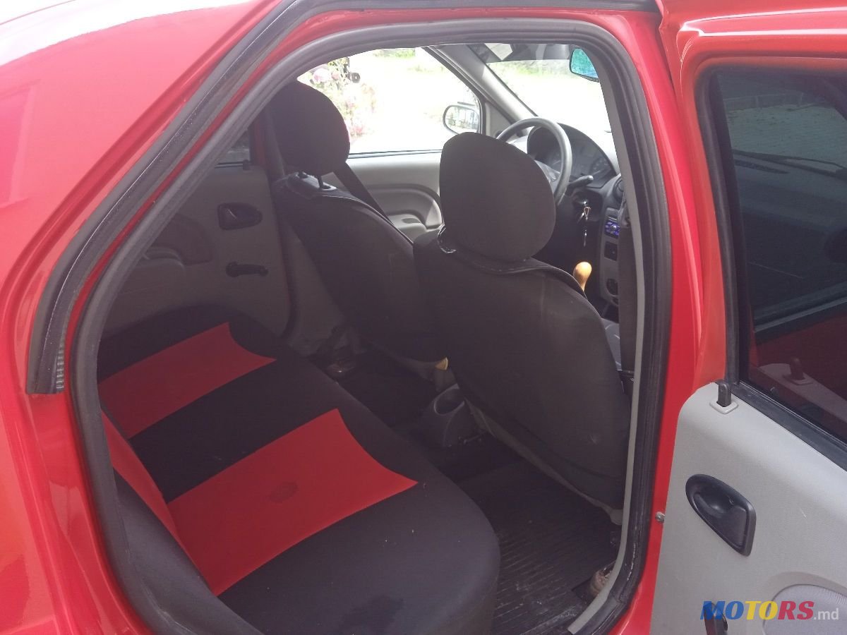 2009' Dacia Logan photo #6