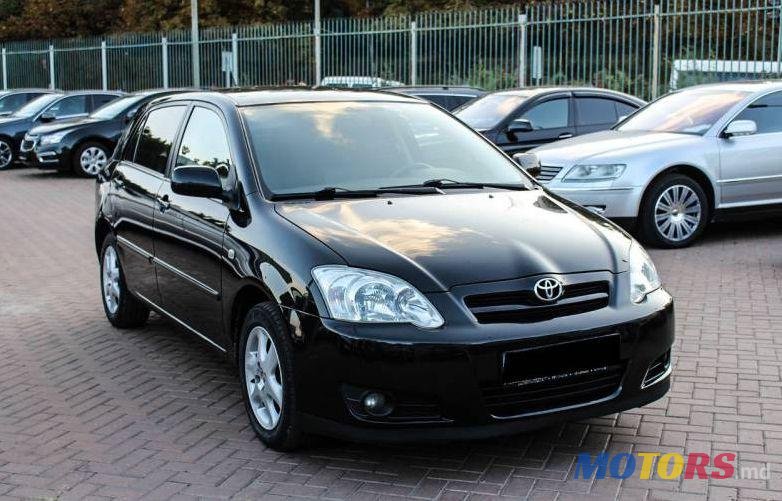 2006' Toyota Corolla photo #2