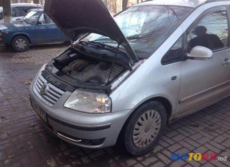 2008' Volkswagen Sharan photo #1