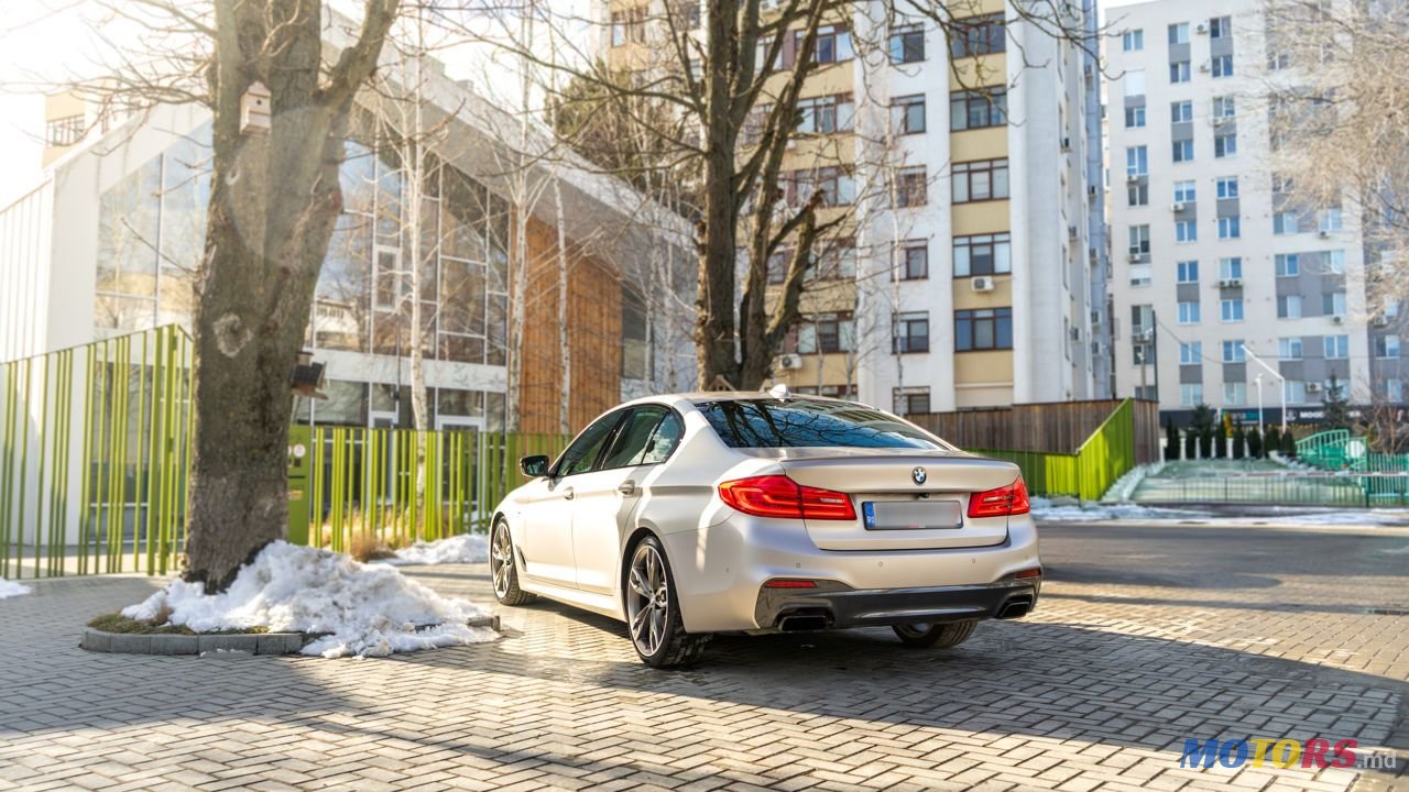 2018' BMW 5 Series photo #3