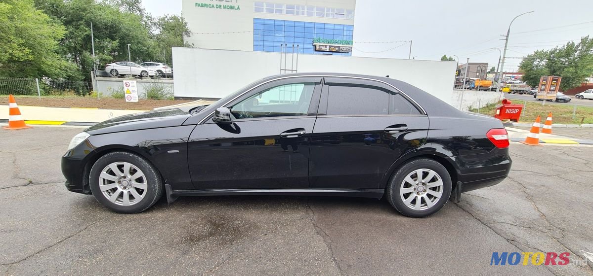 2012' Mercedes-Benz E-Class photo #6