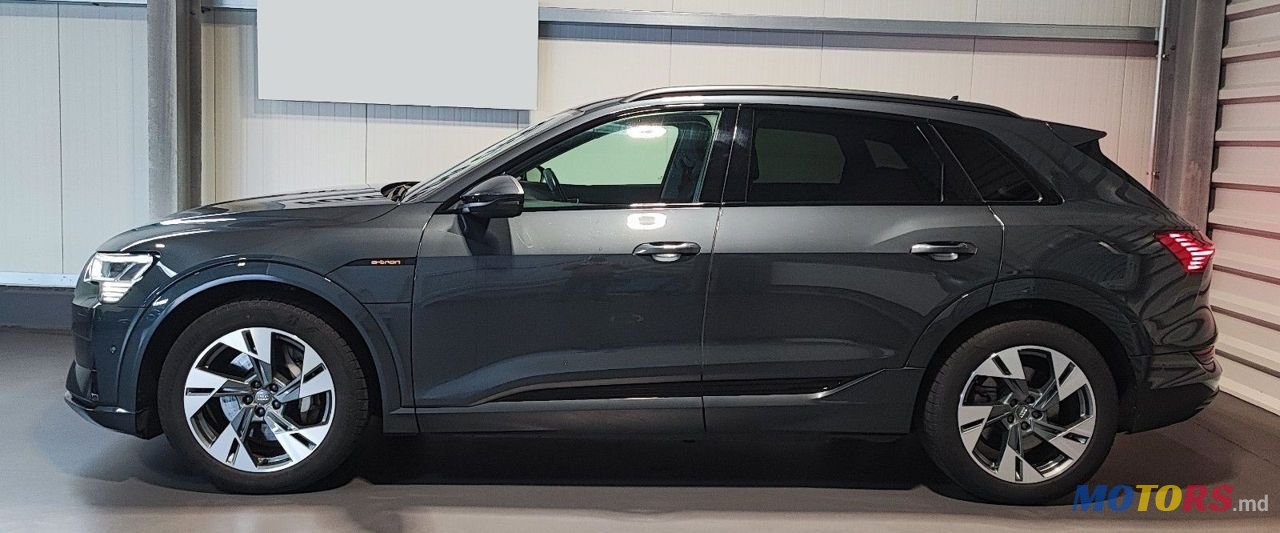 2020' Audi e-tron photo #4