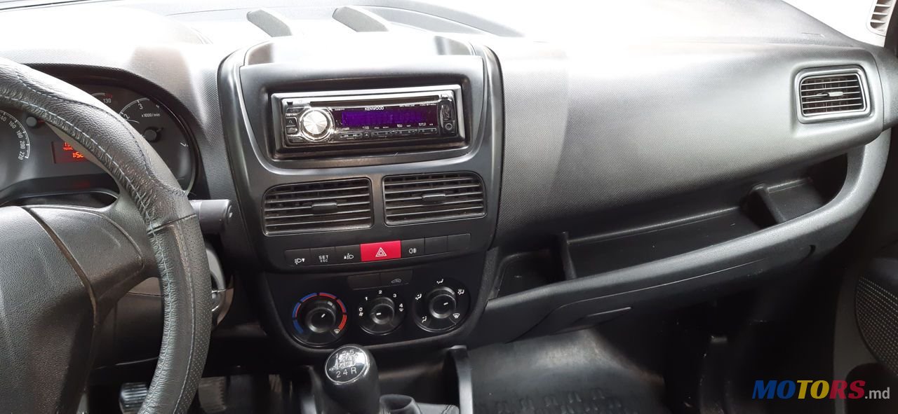 2012' Opel Combo photo #5