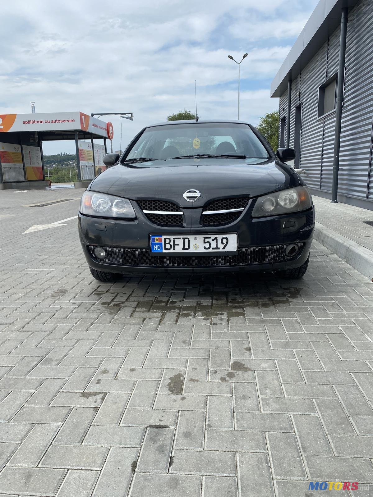 2005' Nissan Almera photo #2