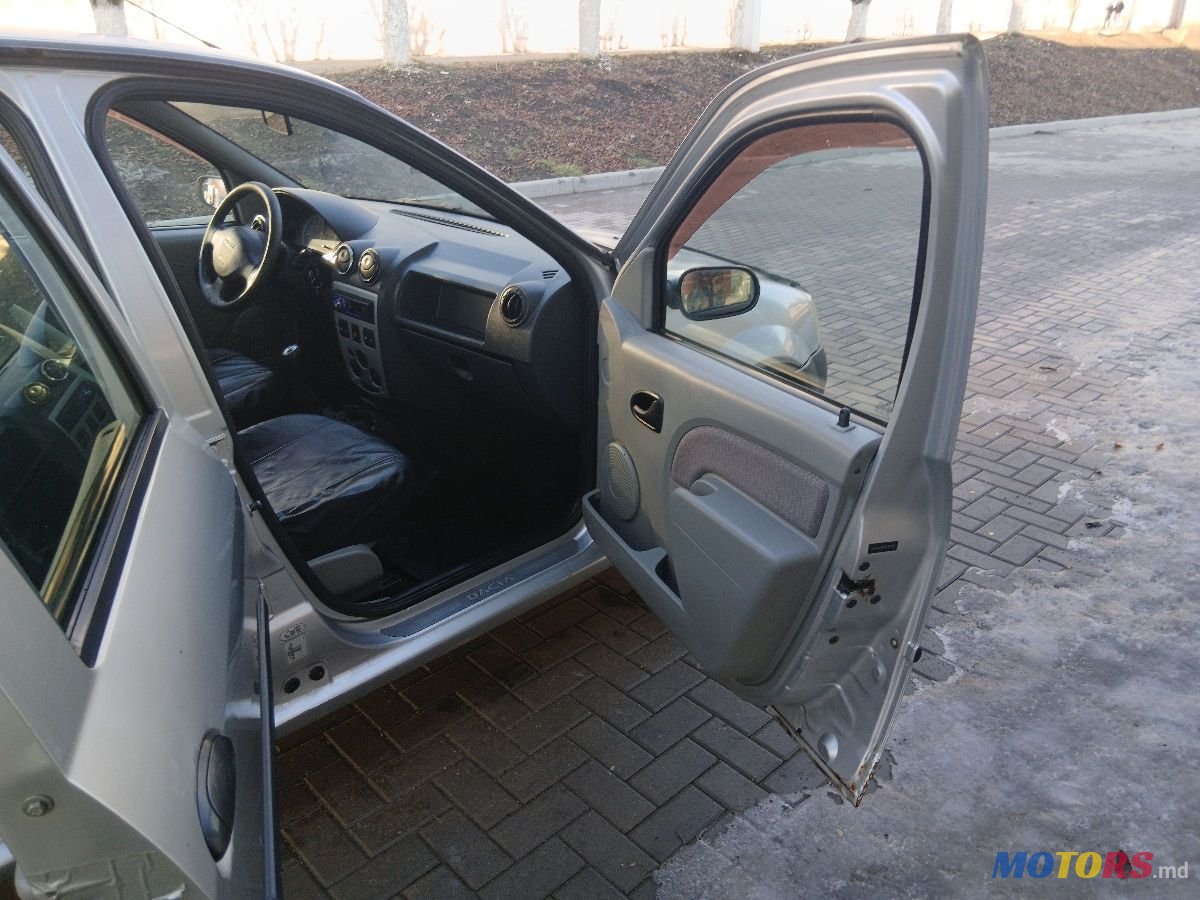 2007' Dacia Logan photo #4
