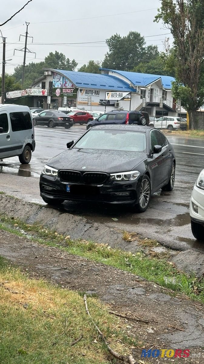 2018' BMW 5 Series photo #1