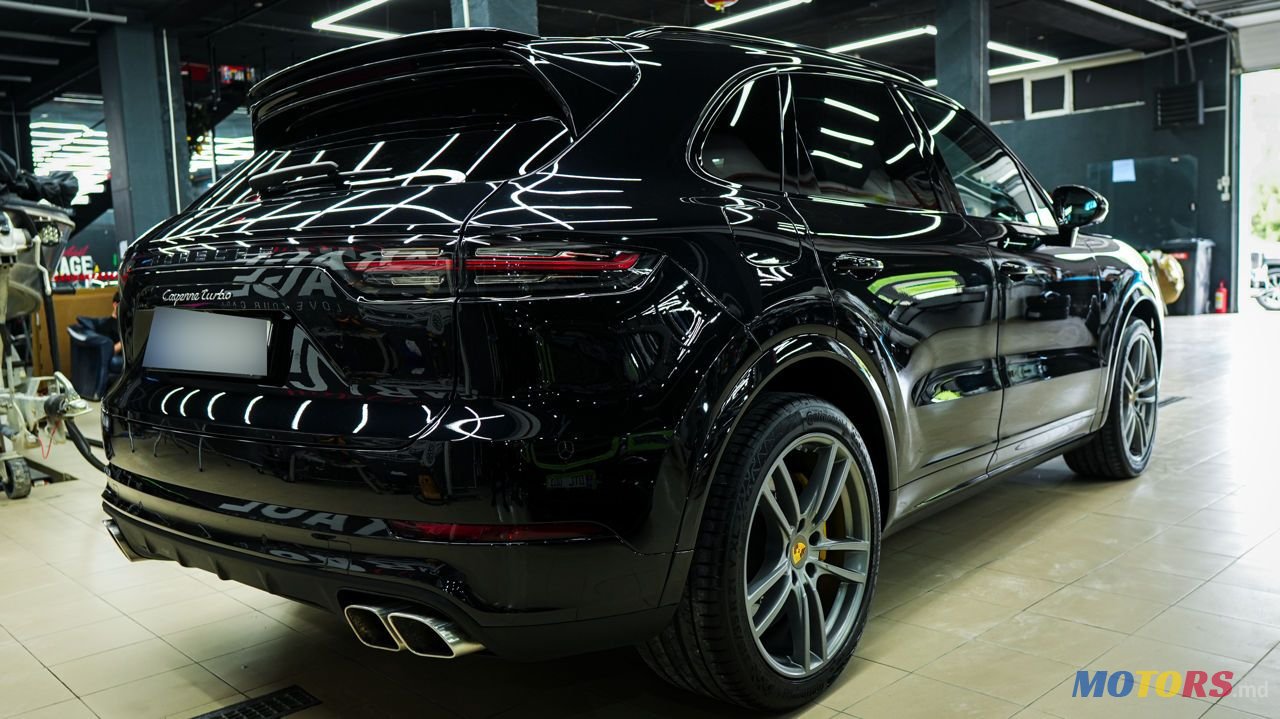 2018' Porsche Cayenne photo #4