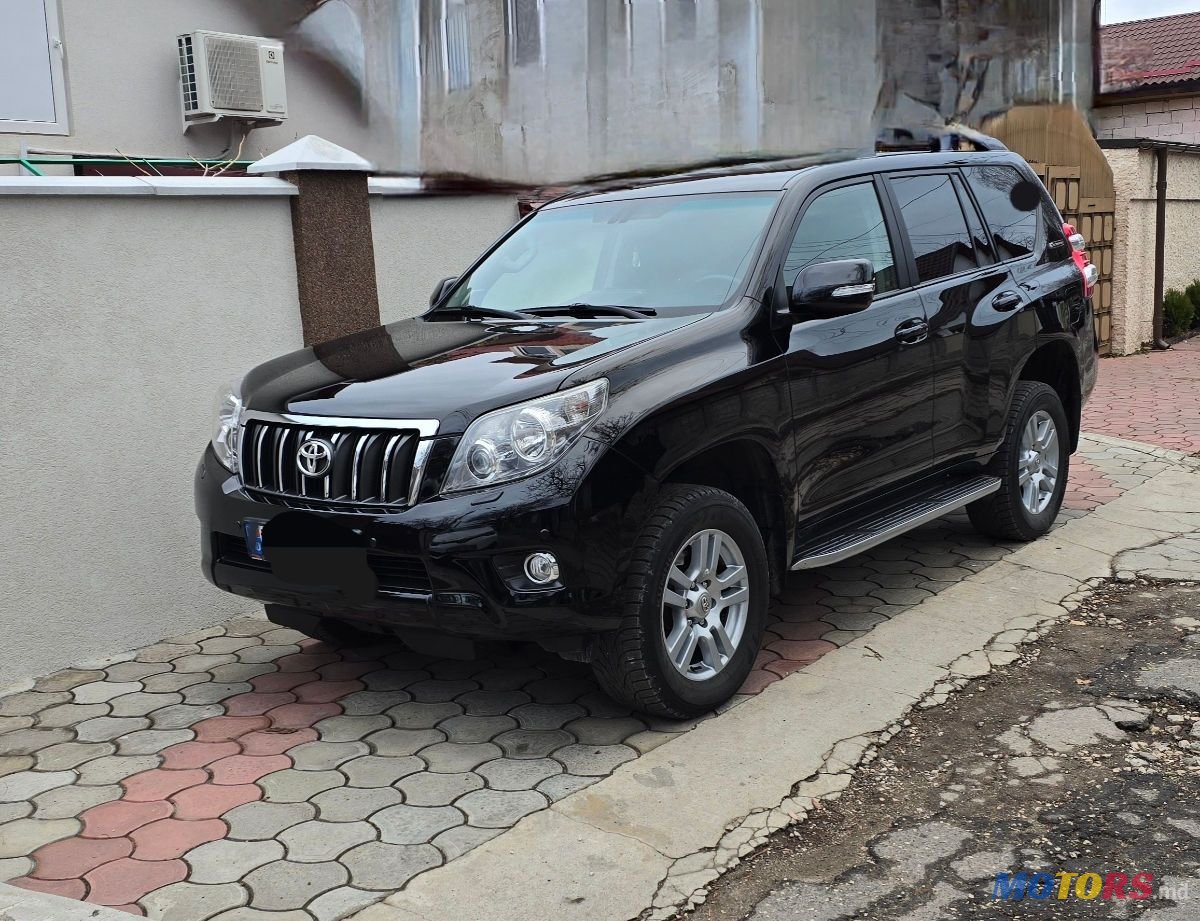 2011' Toyota Land Cruiser Prado photo #1