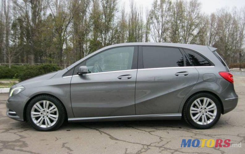 2015' Mercedes-Benz B photo #1