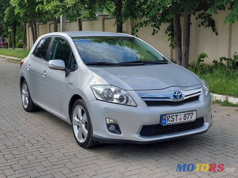 2011' Toyota Auris photo #3