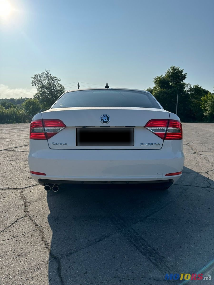 2014' Skoda Superb photo #3