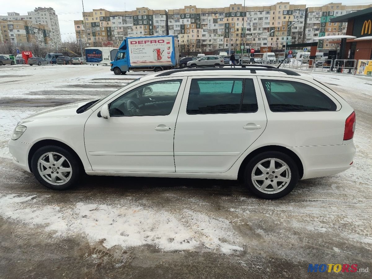 2011' Skoda Octavia photo #1